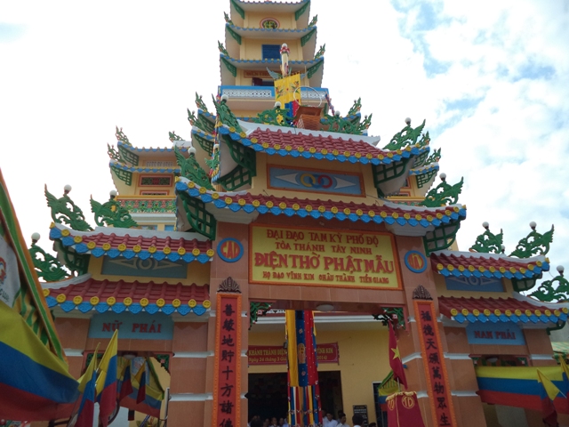 Tien Giang: Vinh Kim Caodai commune inaugurates a Mother Buddha worshipping sanctuary